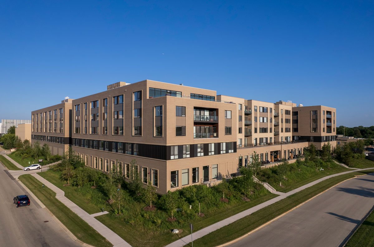 The Sheridan Complete 1