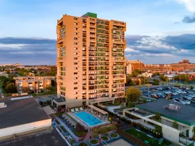 City Club Apartments Lafayette Park