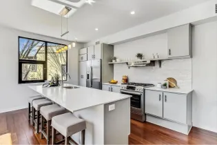 5 Summit Db 5691 Ridge Ave Small