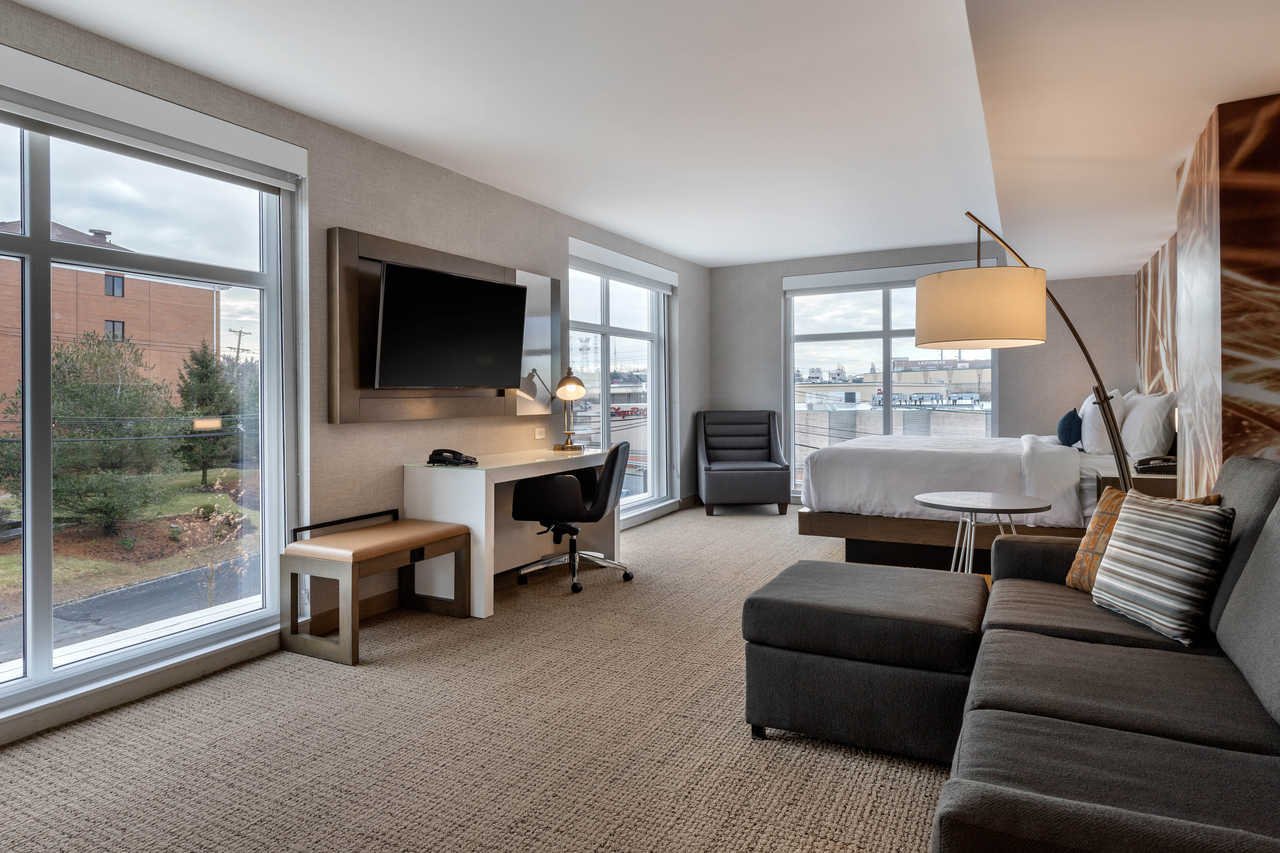 Cambria Hotels Suites3