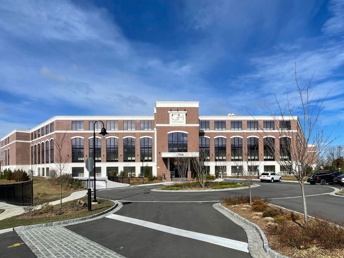 The Residences at Glen Harbor