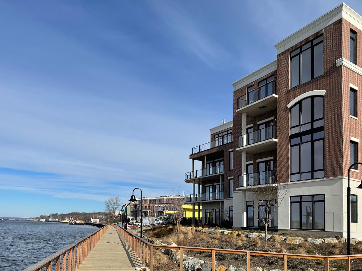 The Residences at Glen Harbor