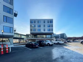 144 Addison2