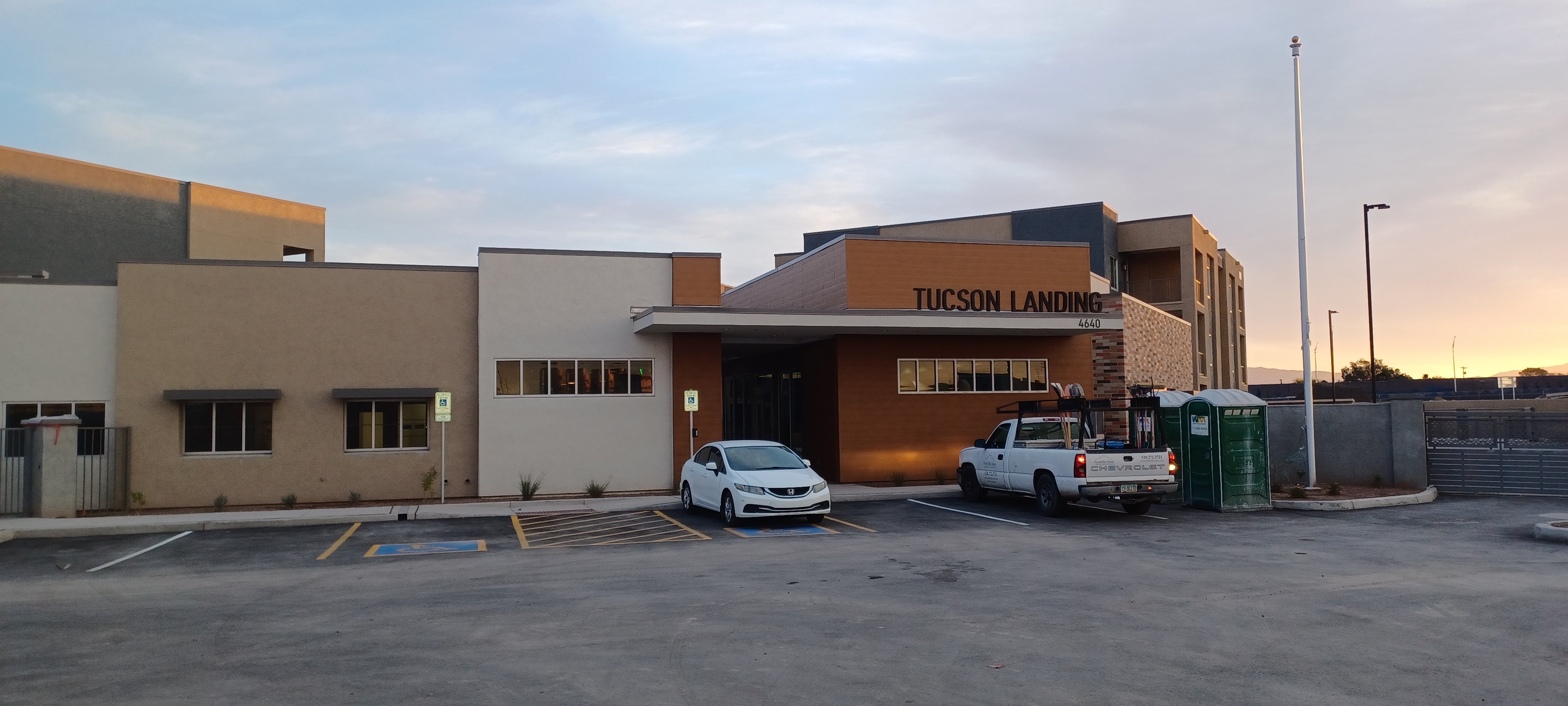 RTB - HCW Tucson Landing Apartments